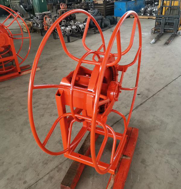 液壓油管卷盤(pán)機(jī)